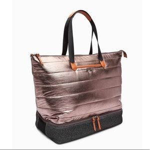 Stella & Dot Crush It Rose Gold Bag